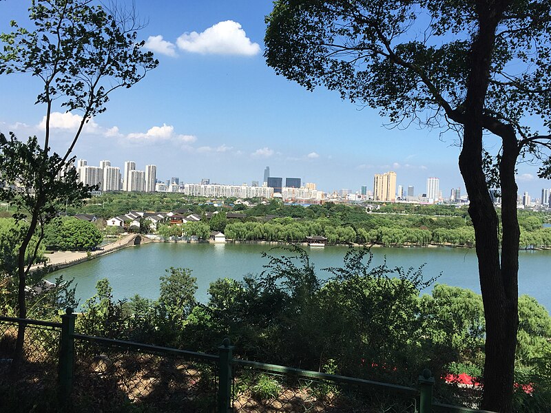 File:Lake Shihu.jpg