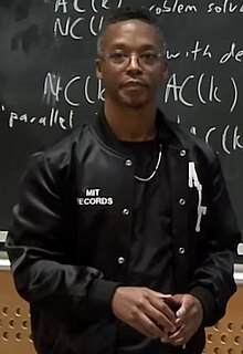 Lupe Fiasco (cropped).jpg