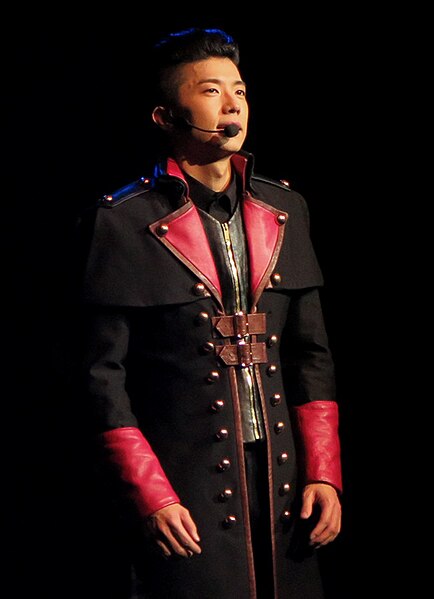 File:2PM Jang Wooyoung (JWY).jpg