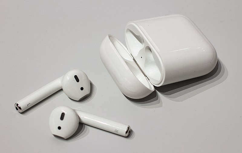 Файл:AirPods (cropped).jpg