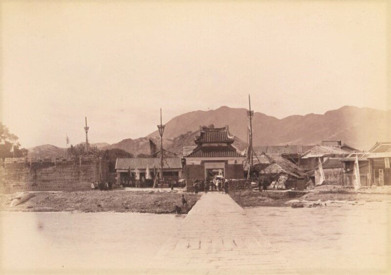 File:Kowloon-Walled-City-1898.jpg