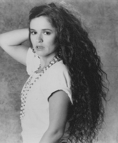 File:Nicolette Larson 1985.jpg