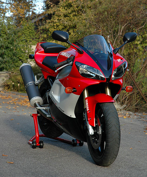 File:Yamaha YZF R1 2001.jpg