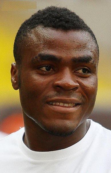 Archivo:Emmanuel Emenike 2011.jpg