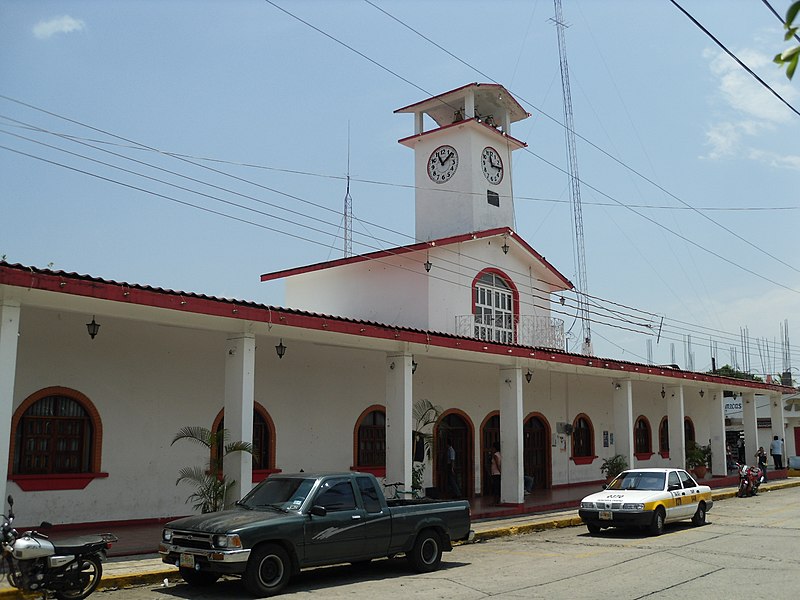 Файл:Presidencia Municipal Tuxtla Chico.jpg