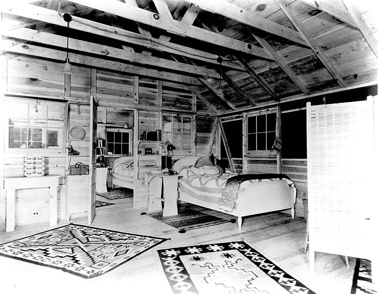 File:RapidanCampLouHenryHooverBedroom.jpg