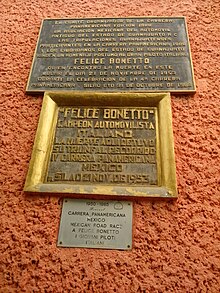 Placa dedicada por los aficionados y pueblo de Silao, Guanajuato, México.