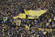 Hinchadapeñarol.jpg