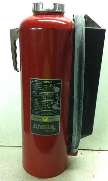 File:Lith-X Fire Extinguisher.jpg