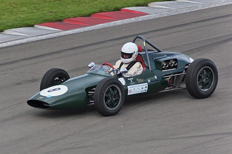 File:Emeryson F2 F1.jpg