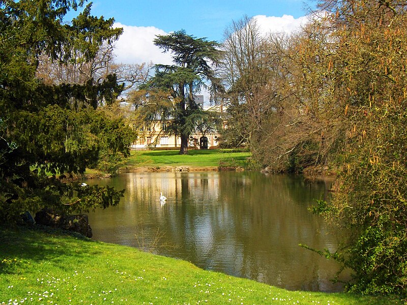 File:Lac du parc Oberthür.jpg