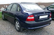 Pre facelift Opel Vectra (sedan)