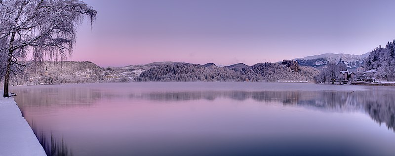 File:Panorama Bled 01.jpg