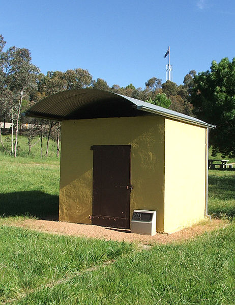 File:Surveyors hut-MJC.jpg