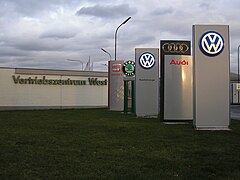 Centro de distribución del Grupo Volkswagen en Alemania, con SEAT al final