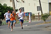 小林村於夜祭前舉辦走鏢（巴達興，Patahen）活動