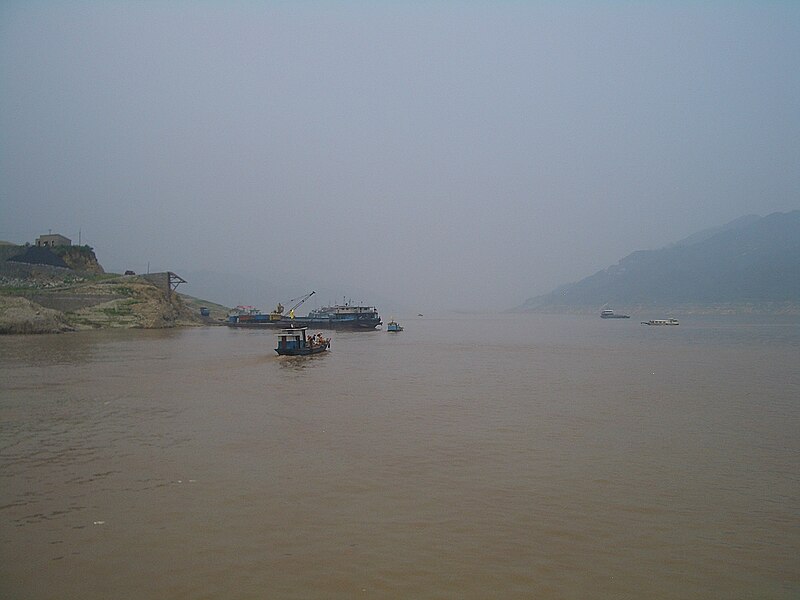 File:Changjiang-above-Maoping-4955.jpg