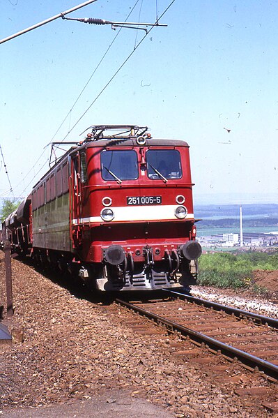 File:Die Rübelandbahn May 1990.jpg