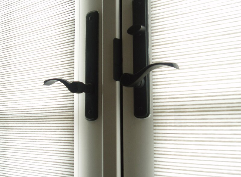 File:Door handle.jpg