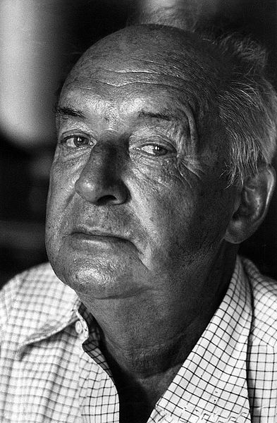 Файл:Vladimir Nabokov 1973.jpg