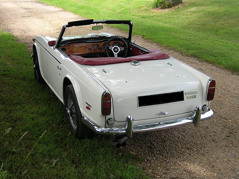 Archivo:1969.triumph.tr5.rear.jpg