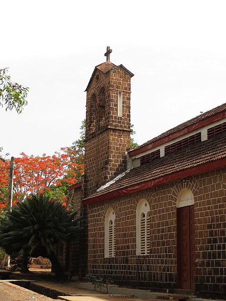 Archivo:Eglise Boffa.jpg