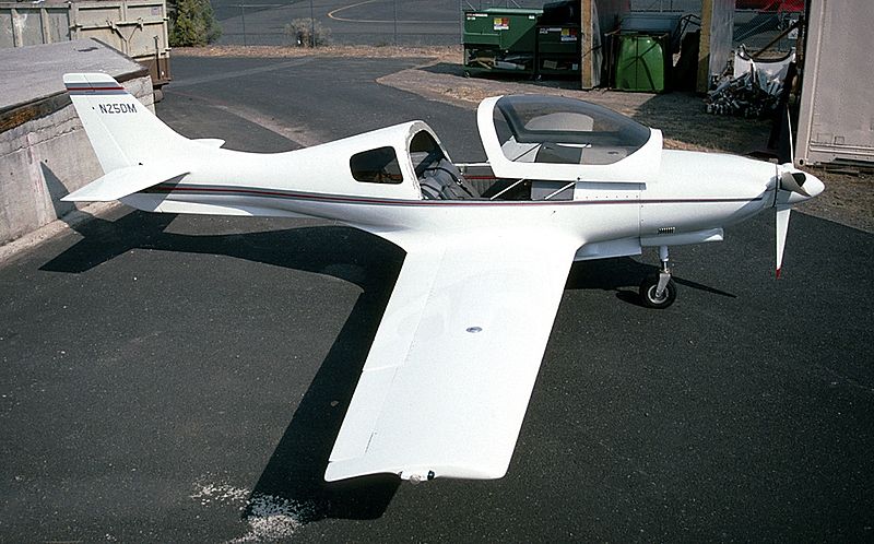 Archivo:Lancair Lancair 235 AN0454137.jpg