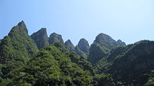 Mountain teeth (3049760598).jpg