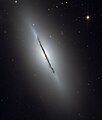 NGC 5866 (Galaxia Eje).