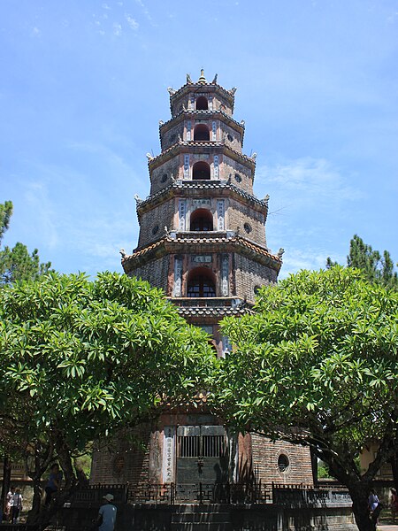 File:ThienMuPagoda.jpg