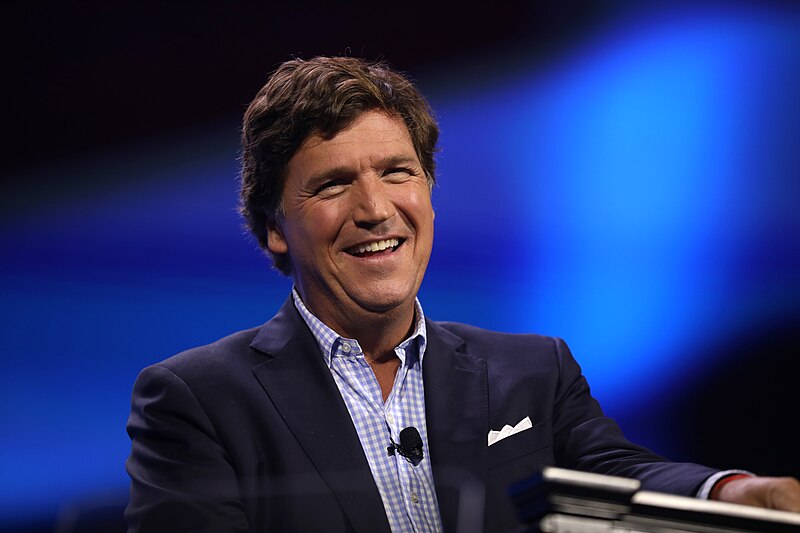 Archivo:Tucker Carlson (53067283901).jpg