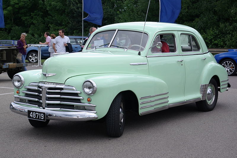 File:Chevrolet Fleetline BW 1.JPG