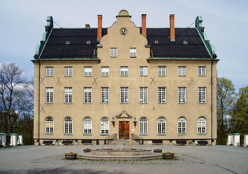 File:Djursholms slott stor.JPG