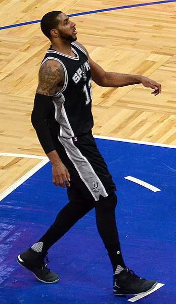 File:LaMarcus Aldridge 2017.jpg