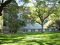 Laterales del edificio del Museo Argentino, sobre Parque Centenario