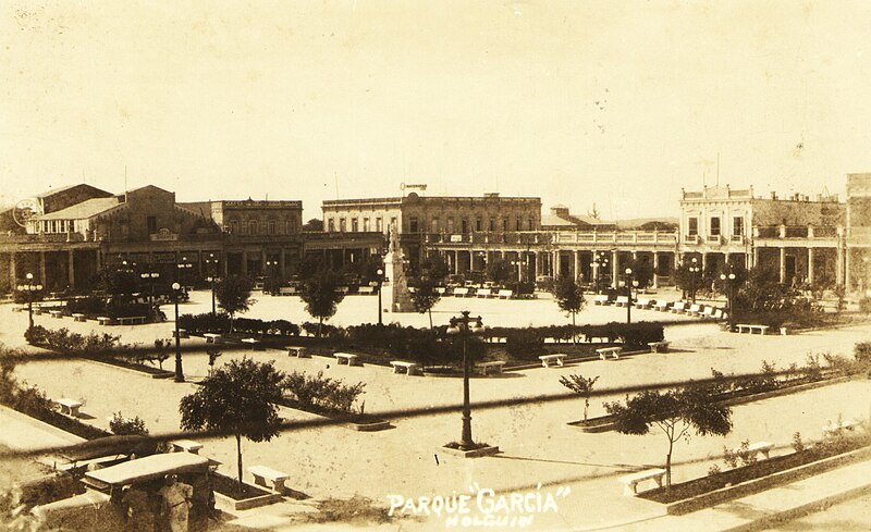 Archivo:Parque Calixto Garcia 1918.jpg