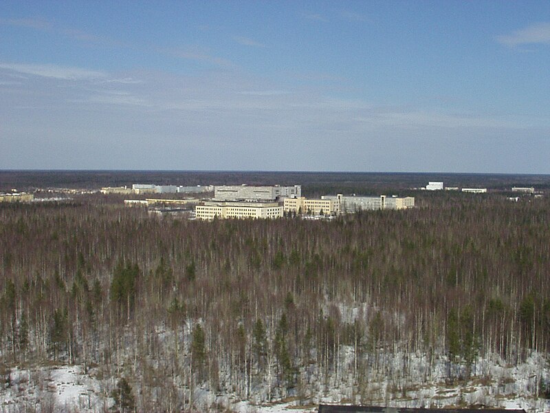 File:Plesetsk satellite assembling facilities.JPG