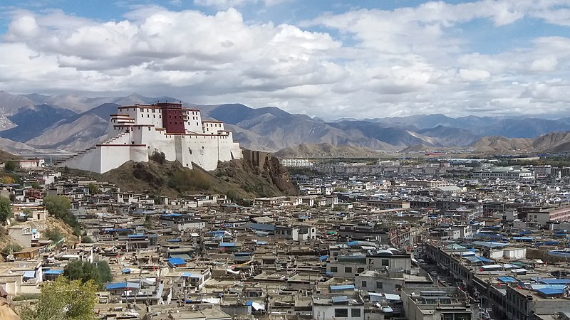 File:Shigatse Dzong, Tibet.jpg