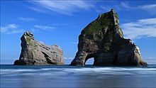 Wharariki Beach (212987255).jpeg