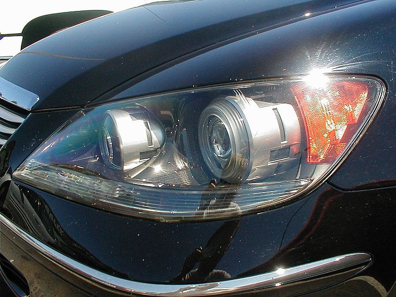 File:Headlight projector optics.jpg