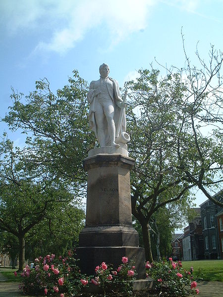 File:Norwich Nelson monument.JPG