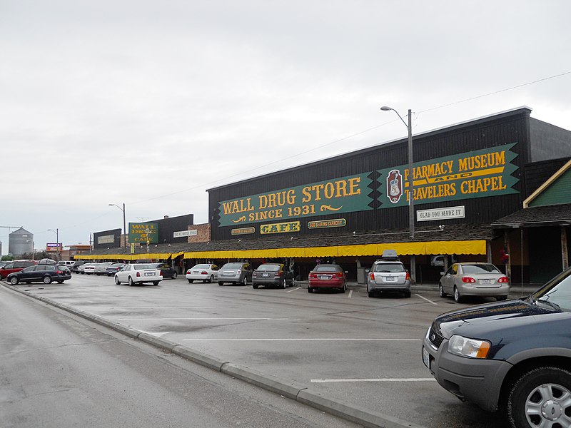 File:Wall Drug.jpg