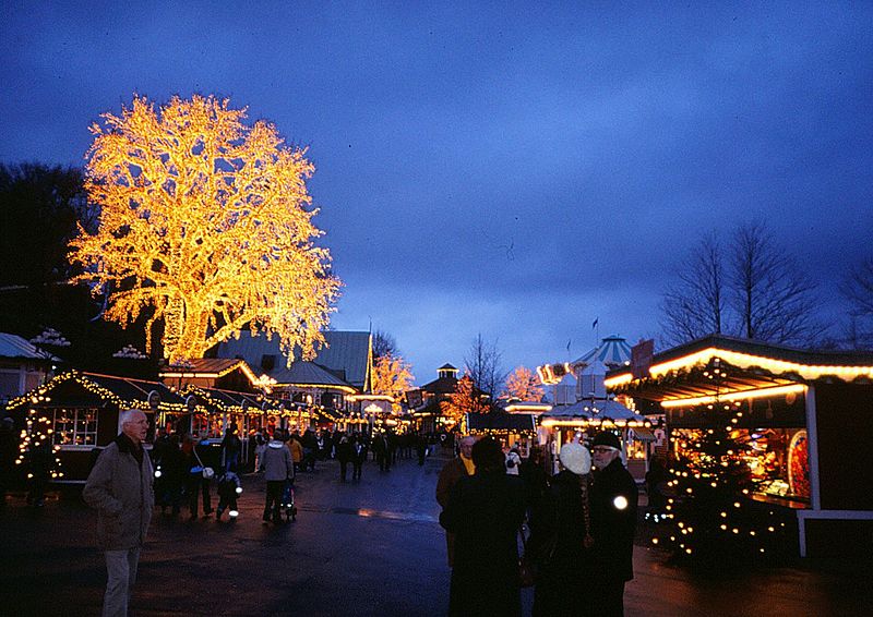 File:241106 Liseberg.jpg