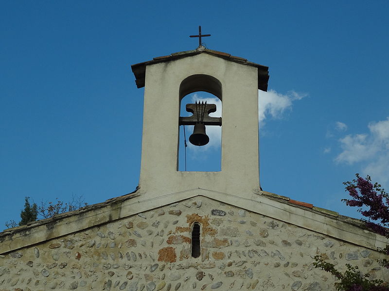 File:Chapelle Sainte-Marie-Madeleine de Villedieu-clocher.JPG