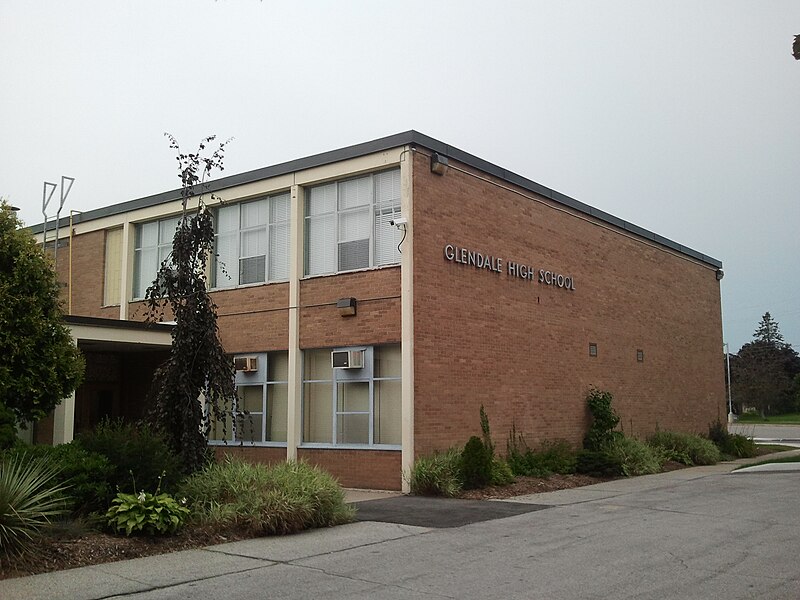 File:Glendale high school tillsonburg.jpg