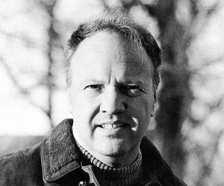 File:James Dickey.jpg