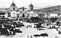 El Angelus en la víspera del Domingo de Pascua en la Plaza de Armas en 1900.