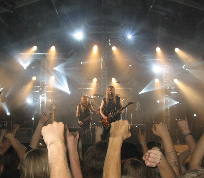 Файл:Metsatöll at Tuska 2006.jpg