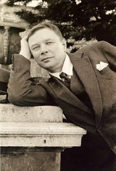 File:Mikhail Fyodorovich Larionov.jpg