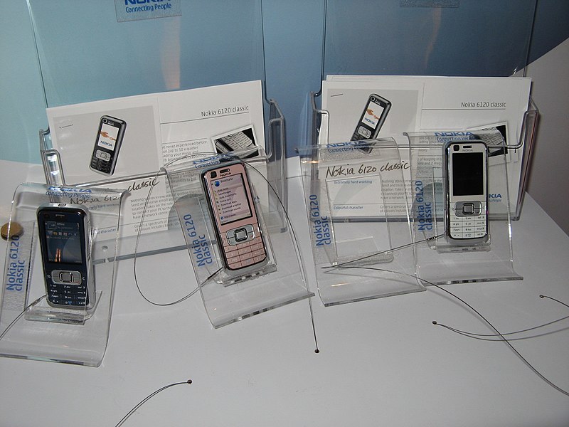 Файл:Nokia 6120 classic (707799804).jpg